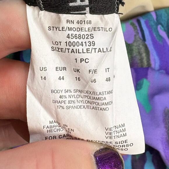 Trimshaper Vintage Watercolor Floral Print One Piece Swimsuit Size 14 - Picture 4 of 4